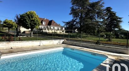 Village house 6 rooms of 177 m² in Chinon (37500)