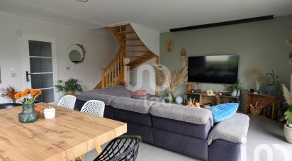 House 4 rooms of 82 m² in Fromelles (59249)