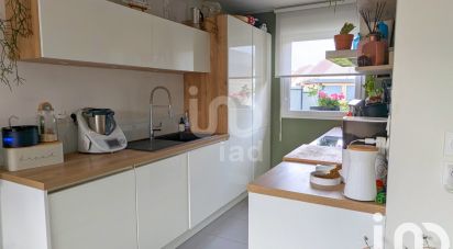 Maison 4 pièces de 82 m² à Fromelles (59249)