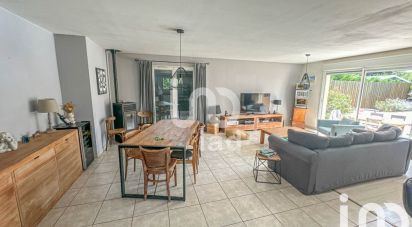 Maison 6 pièces de 150 m² à Le Taillan-Médoc (33320)