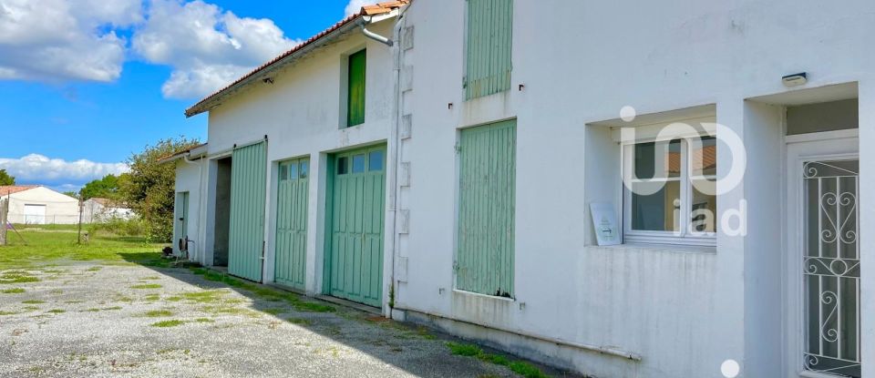 House 9 rooms of 225 m² in Arvert (17530)