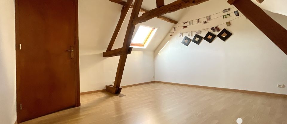 Maison 5 pièces de 107 m² à Conty (80160)