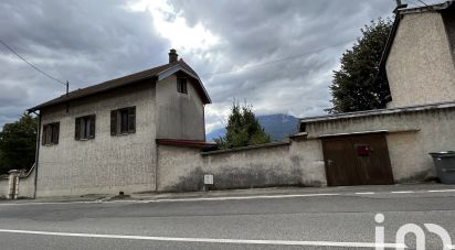 Maison traditionnelle 9 pièces de 200 m² à Saint-Martin-le-Vinoux (38950)