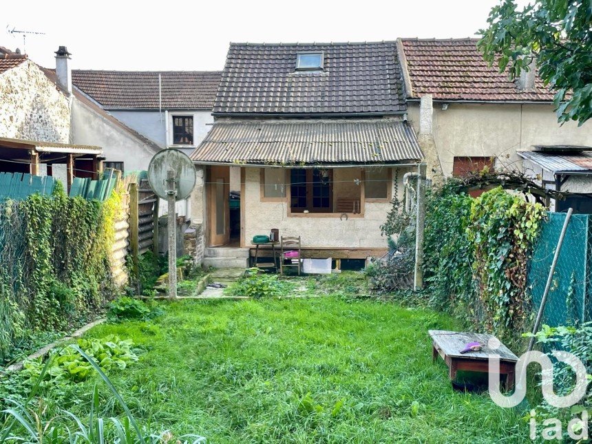 House 5 rooms of 106 m² in Goussainville (95190)