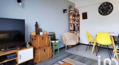 Appartement 3 pièces de 51 m² à Montreuil (93100)