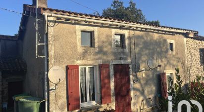 Traditional house 2 rooms of 25 m² in Le Tallud (79200)