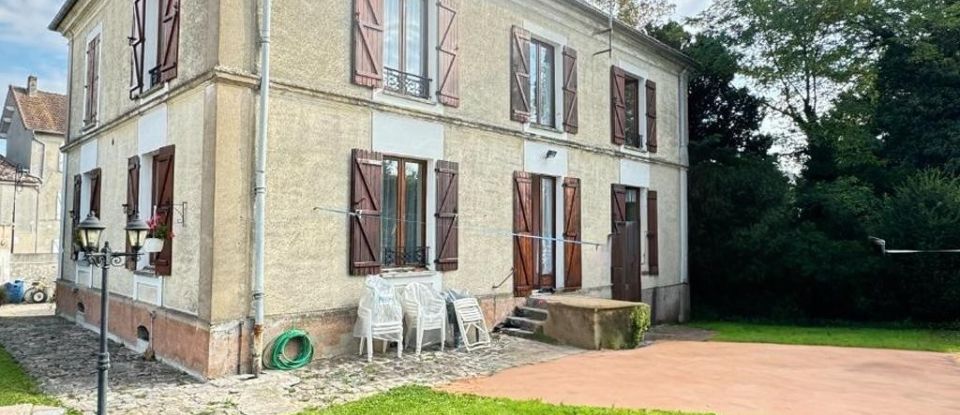 Maison 7 pièces de 187 m² à Jouy-le-Châtel (77970)