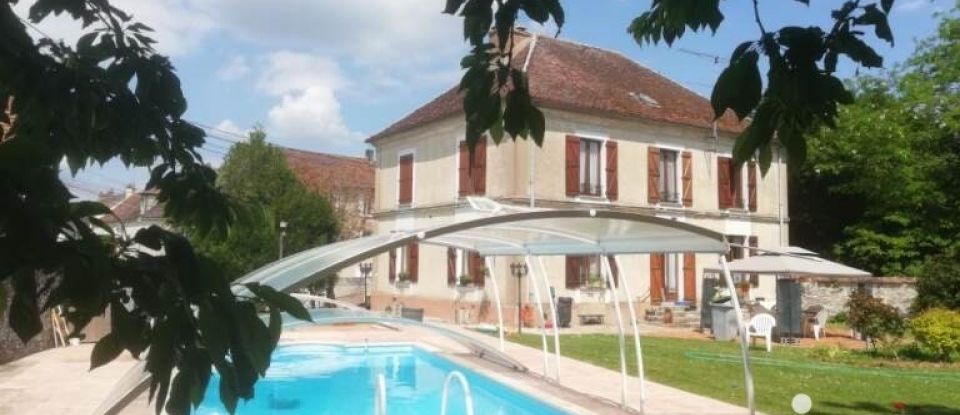 Maison 7 pièces de 187 m² à Jouy-le-Châtel (77970)