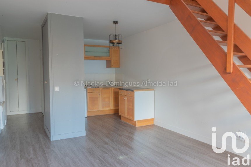 Appartement 2 pièces de 35 m² à Paray-Vieille-Poste (91550)