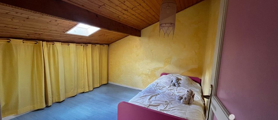 House 5 rooms of 109 m² in Sainte-Agnès (38190)