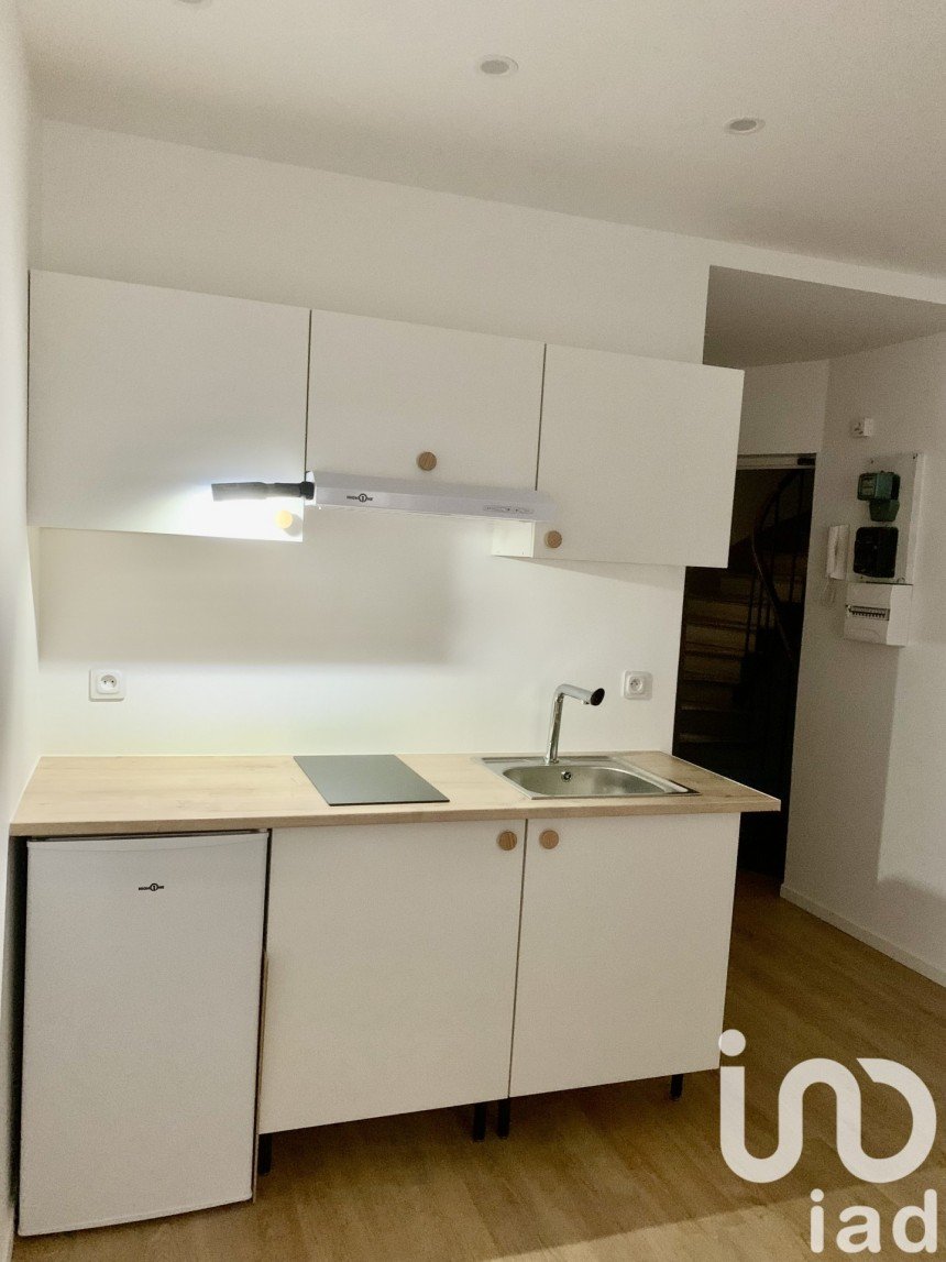 Appartement 1 pièce de 14 m² à Paris (75017)