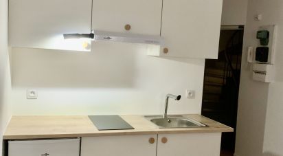 Appartement 1 pièce de 14 m² à Paris (75017)