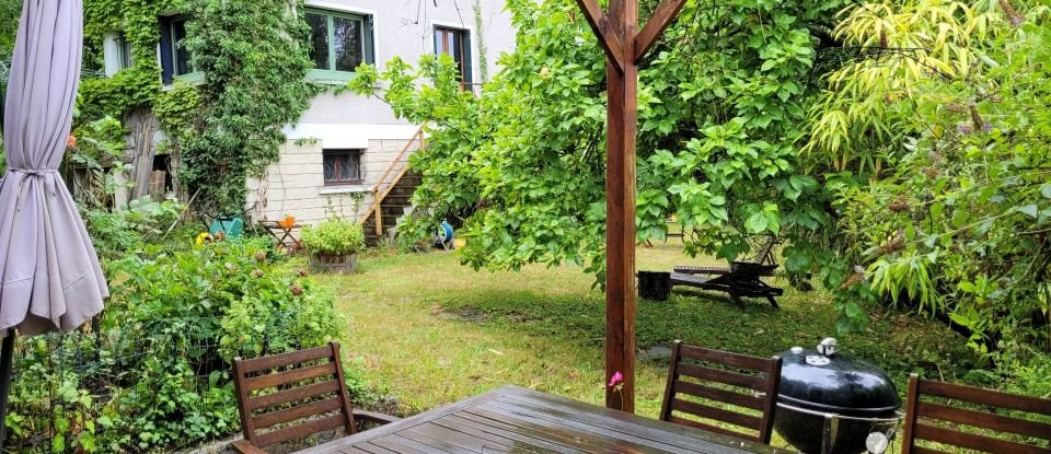 House 9 rooms of 260 m² in Pomponne (77400)