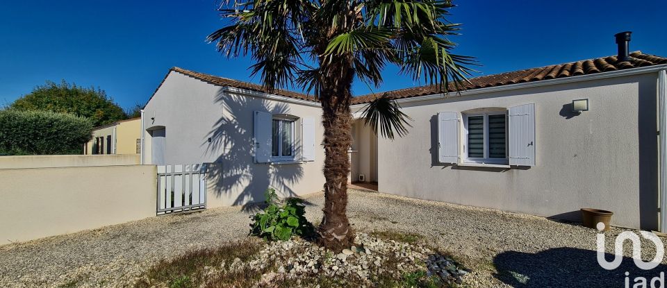 Traditional house 5 rooms of 91 m² in Saint-Jean-de-Liversay (17170)