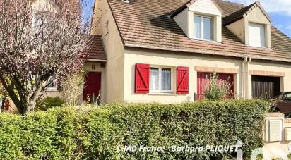 House 5 rooms of 103 m² in Plaisir (78370)