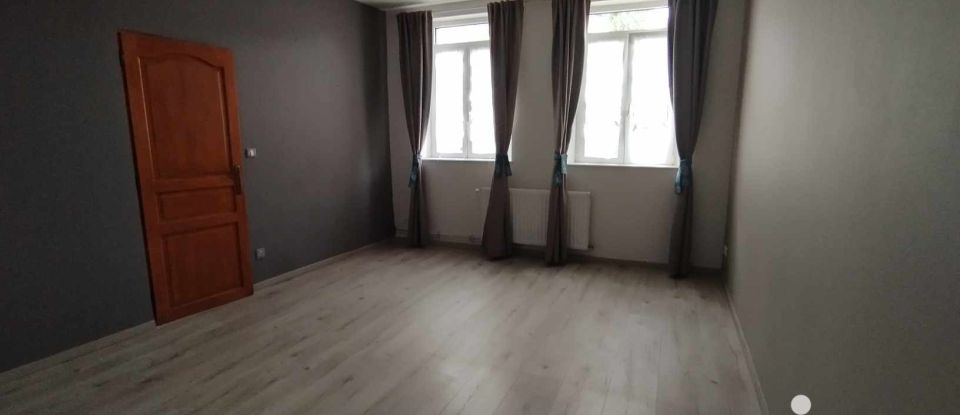 Longère 6 pièces de 141 m² à Barenton-Cel (02000)