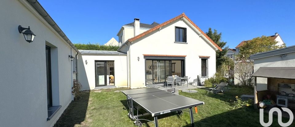 Maison 5 pièces de 110 m² à Versailles (78000)