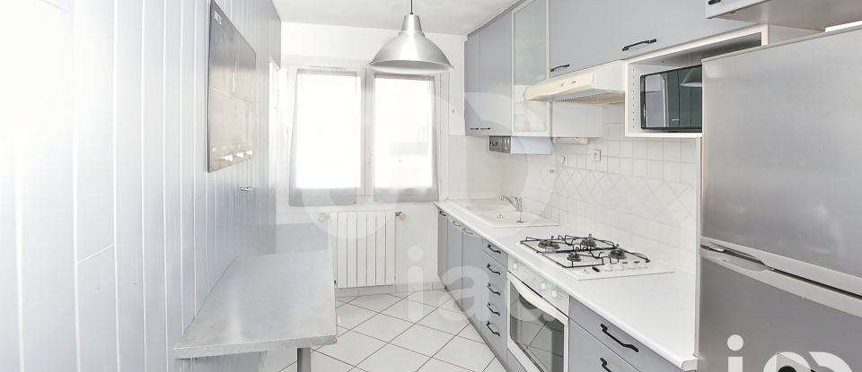 Appartement 3 pièces de 69 m² à Nîmes (30000)