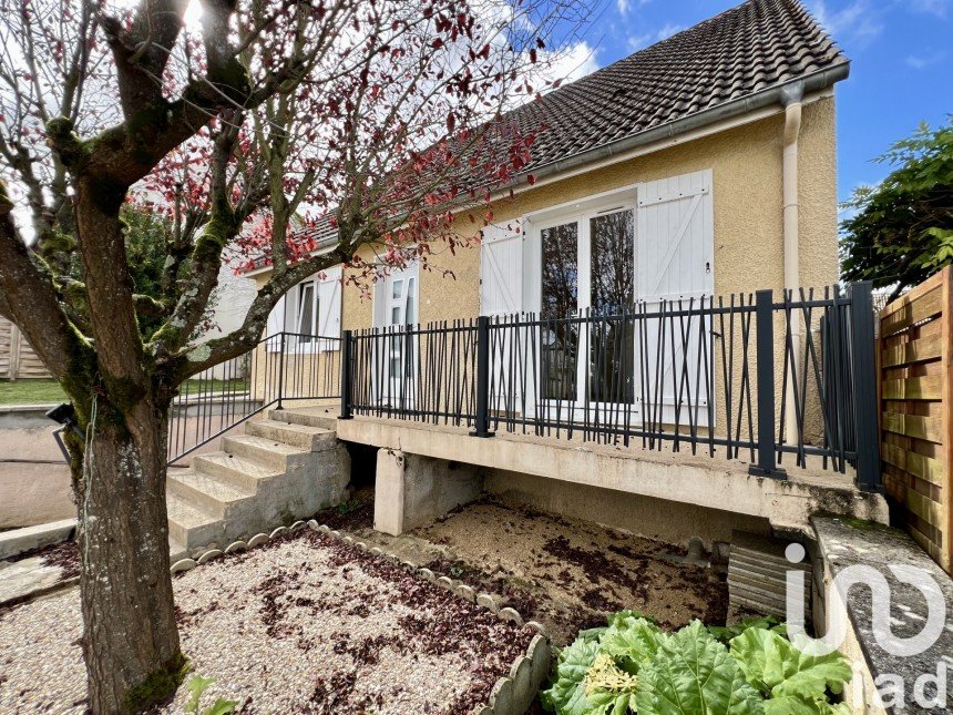 House 3 rooms of 75 m² in Auxerre (89000)