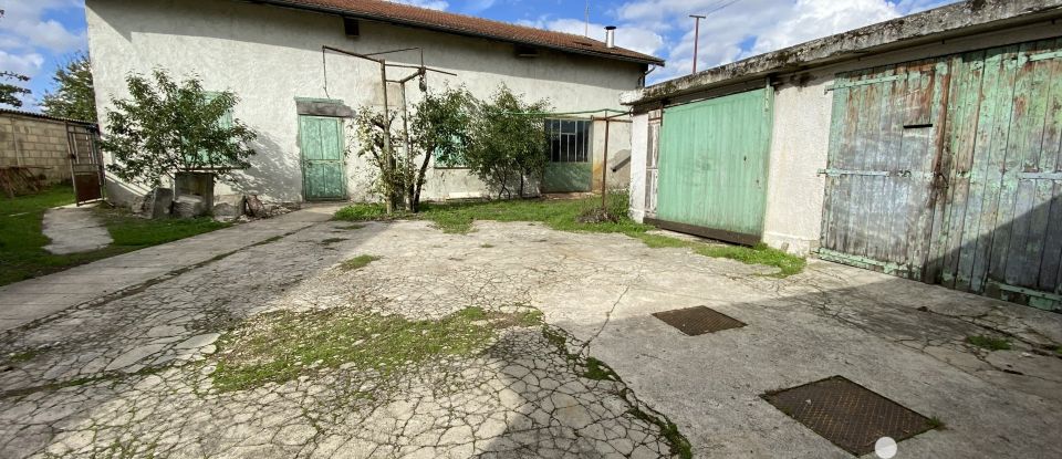 Traditional house 7 rooms of 165 m² in Vitry-le-François (51300)