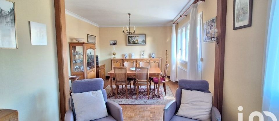 Traditional house 3 rooms of 74 m² in Le Coudray (28630)