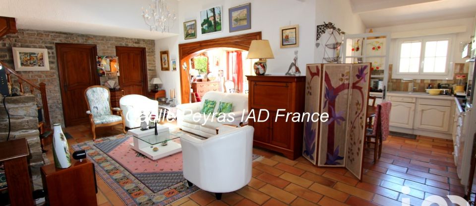 House 5 rooms of 142 m² in Sanary-sur-Mer (83110)