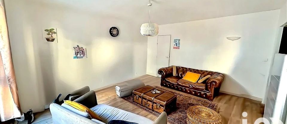 Appartement 2 pièces de 58 m² à Marseille (13008)