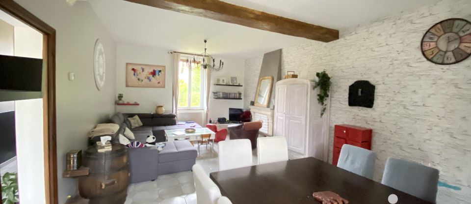 Maison 6 pièces de 130 m² à Condé-sur-Suippe (02190)