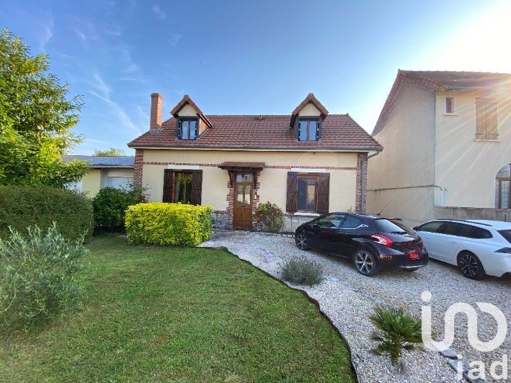 Maison 6 pièces de 130 m² à Condé-sur-Suippe (02190)