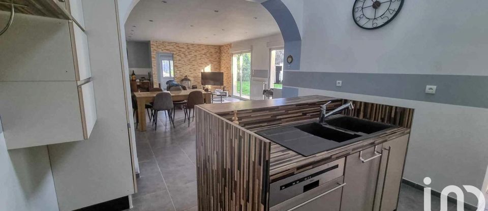 House 5 rooms of 110 m² in Saint-Michel (16470)