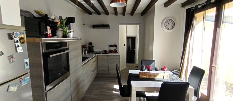 Maison 4 pièces de 80 m² à Fresne-Léguillon (60240)