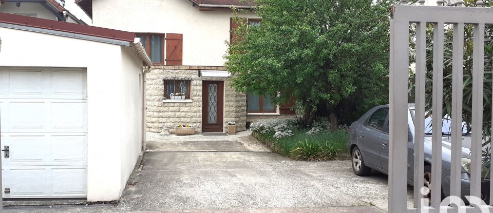 Traditional house 5 rooms of 127 m² in Aulnay-sous-Bois (93600)