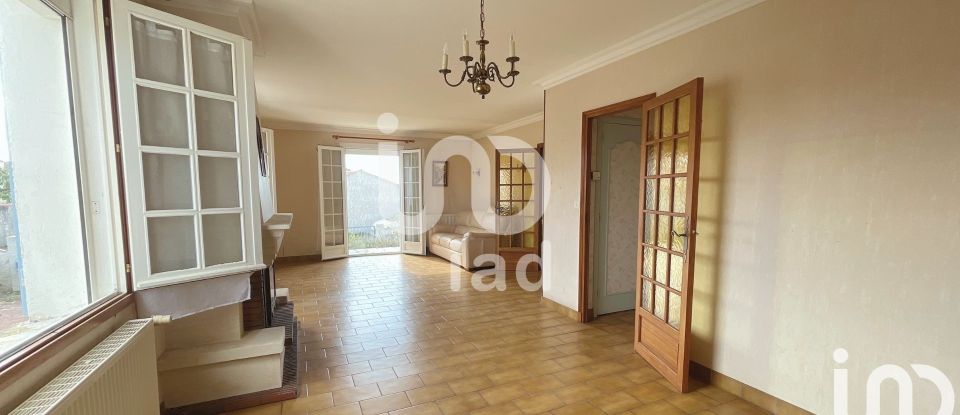 House 5 rooms of 135 m² in Puilboreau (17138)