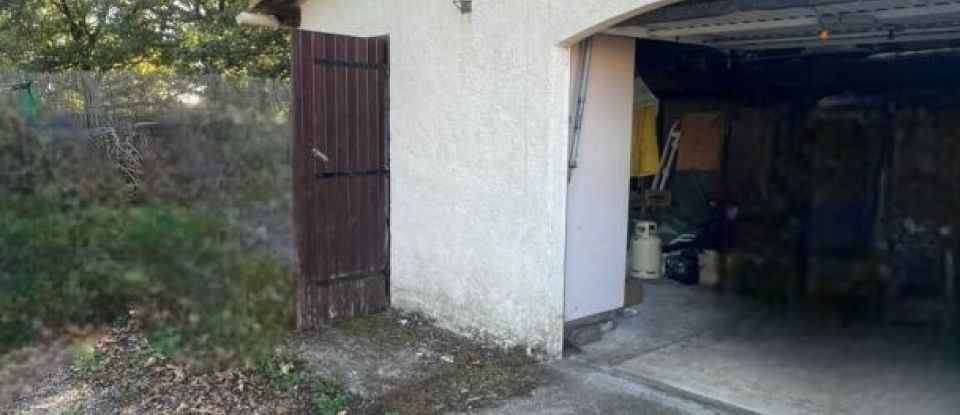 Maison 4 pièces de 90 m² à Montpon-Ménestérol (24700)