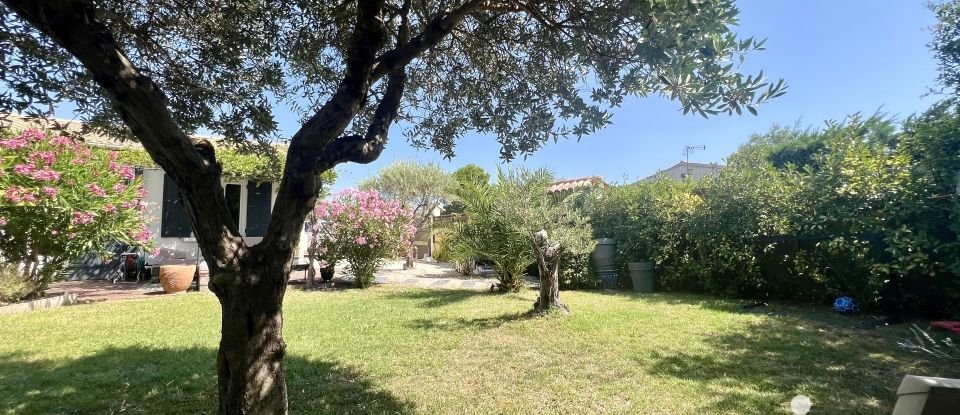 House 4 rooms of 87 m² in Sarrians (84260)