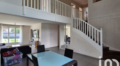 Maison 6 pièces de 154 m² à Saint-Pierre-du-Perray (91280)