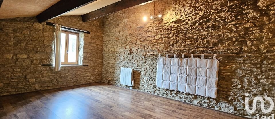 Traditional house 8 rooms of 218 m² in Sainte-Cécile (85110)