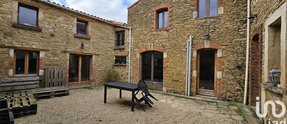 Traditional house 8 rooms of 218 m² in Sainte-Cécile (85110)