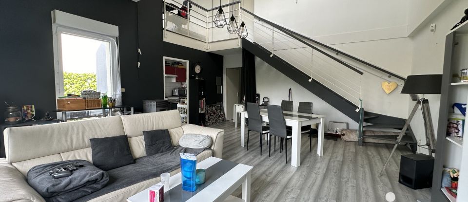 Maison 4 pièces de 86 m² à Saint-Louis-de-Montferrand (33440)