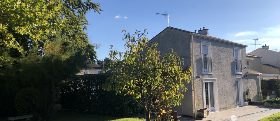 Maison 5 pièces de 105 m² à Saint-Pierre-lès-Nemours (77140)