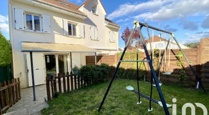 Maison traditionnelle 5 pièces de 85 m² à Savigny-le-Temple (77176)