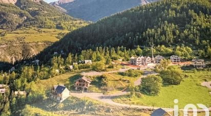 Terrain de 814 m² à Allos (04260)