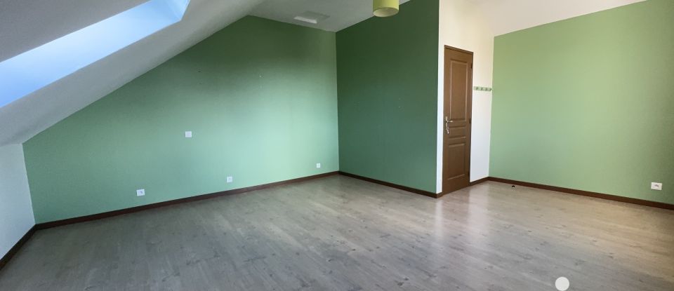 Pavilion 6 rooms of 164 m² in Nangis (77370)