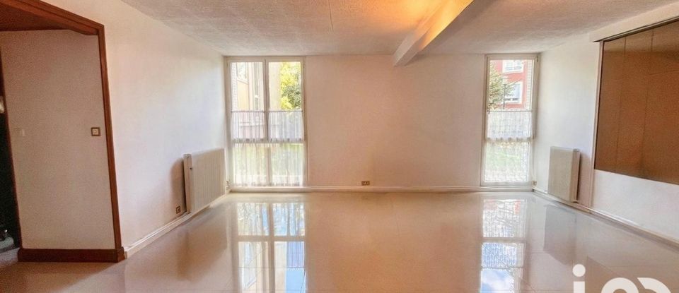 Apartment 5 rooms of 80 m² in Le Plessis-Trévise (94420)