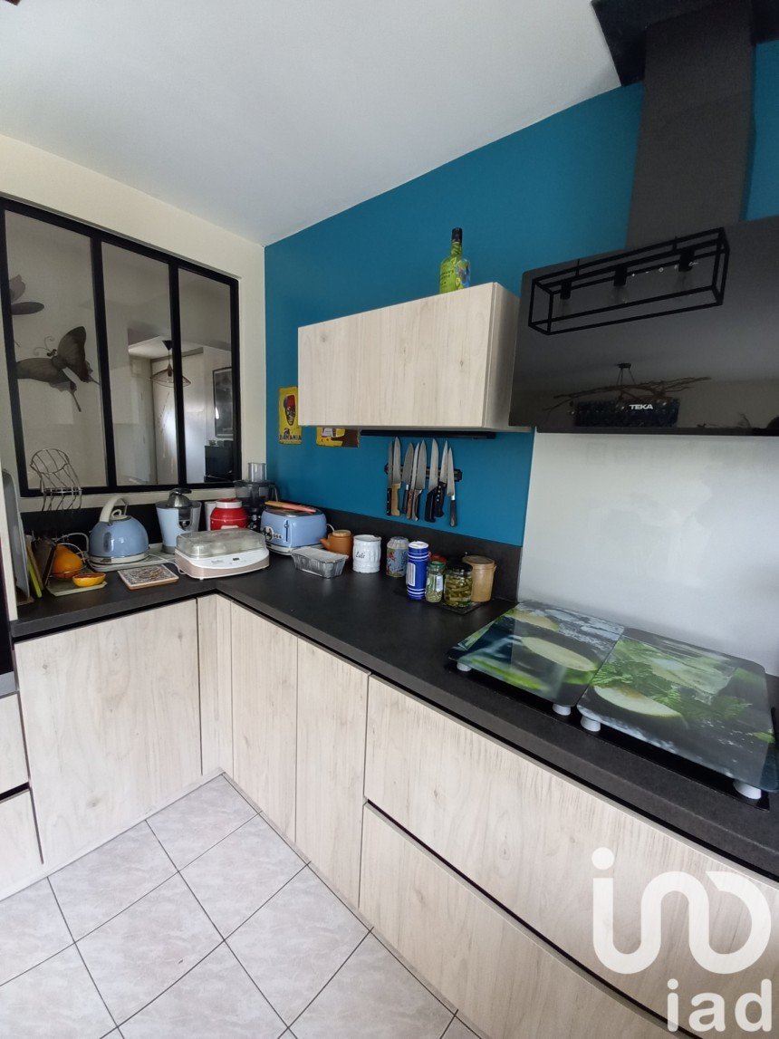 Maison 5 pièces de 120 m² à Ruaudin (72230)