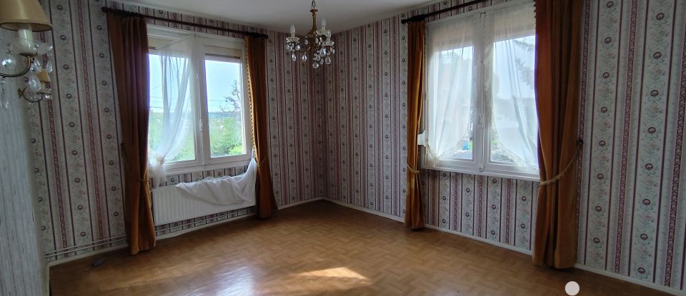 House 6 rooms of 98 m² in Hirson (02500)