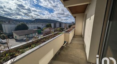 Duplex 4 rooms of 63 m² in Oyonnax (01100)