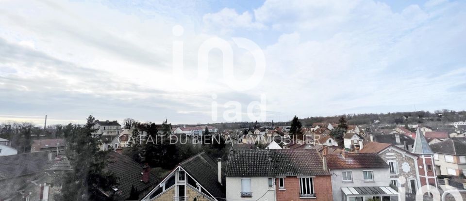 Apartment 3 rooms of 70 m² in Melun (77000)