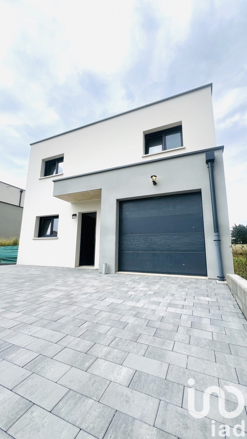 Maison 4 pièces de 109 m² à Lorry-Mardigny (57420)