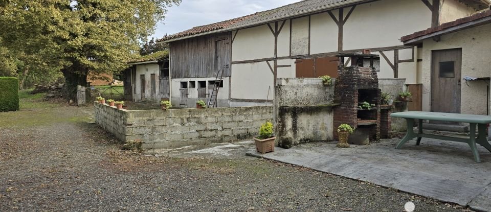 Ferme 5 pièces de 130 m² à Bascons (40090)